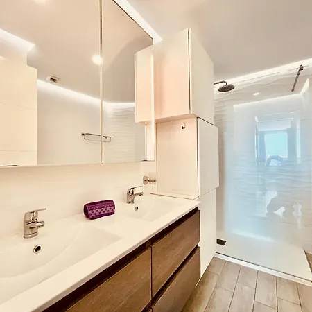 Ocean Garden Apartment *