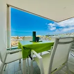 Apartment Ocean Garden