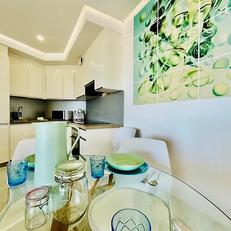 Ocean Garden 公寓 阿德耶