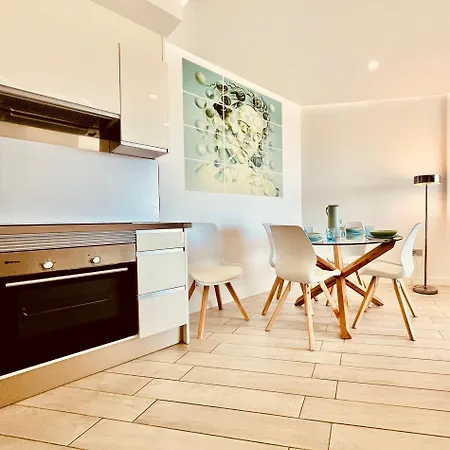 Ocean Garden 公寓 阿德耶