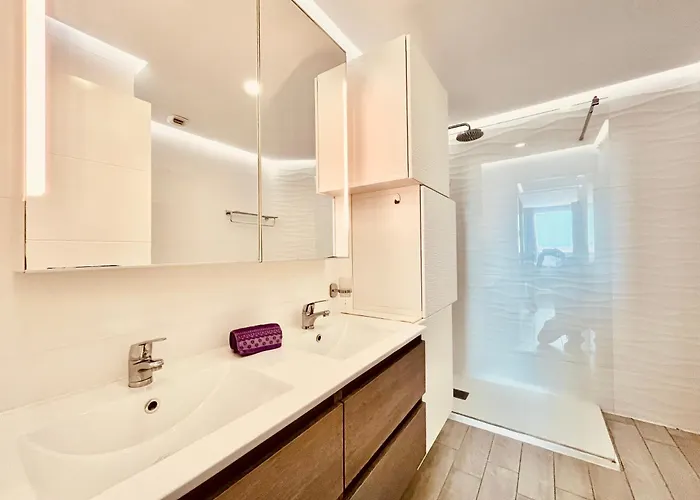 Ocean Garden Apartment *